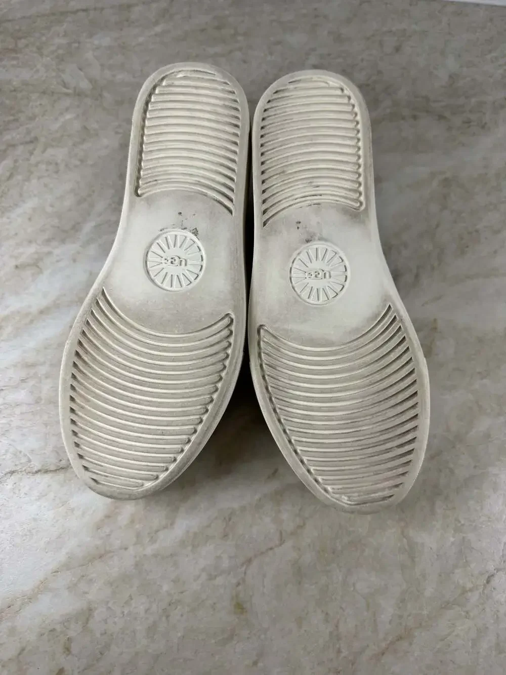 UGG Chayze Gray Leather Slip On Sneakers Women’s Size 5 Platform Casual Shoes - Picture 12 of 12